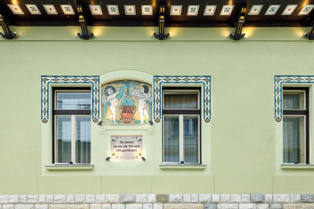 Schuster Boarding House Hotel Brasov Exterior photo