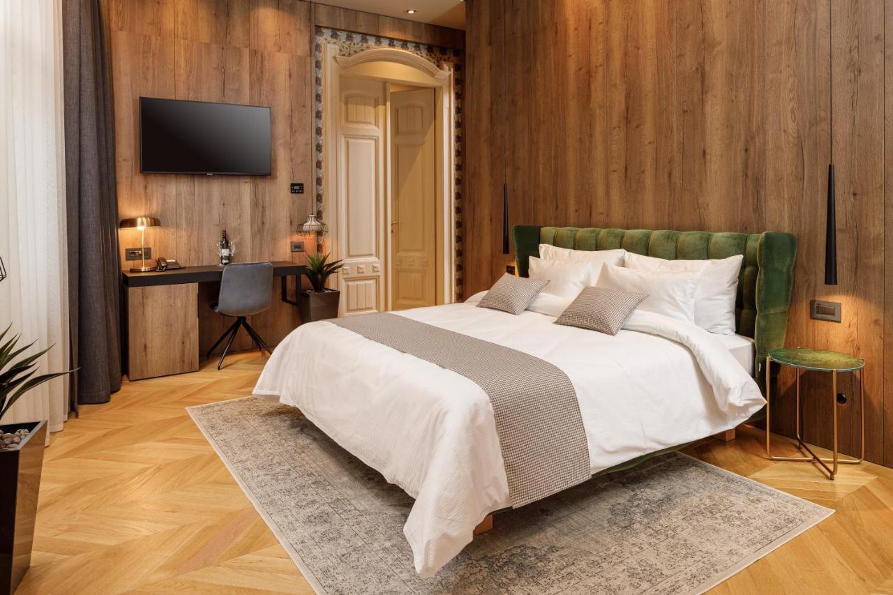 Schuster Boarding House Hotel Brasov Exterior photo