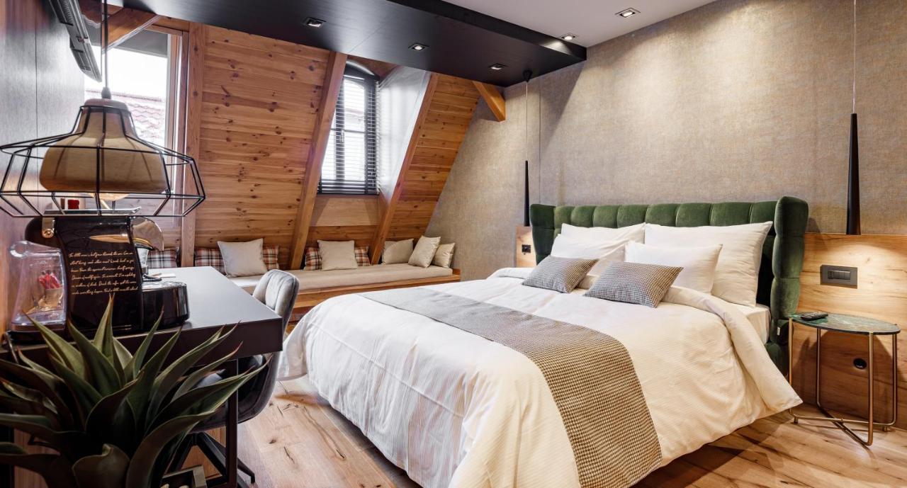 Schuster Boarding House Hotel Brasov Exterior photo