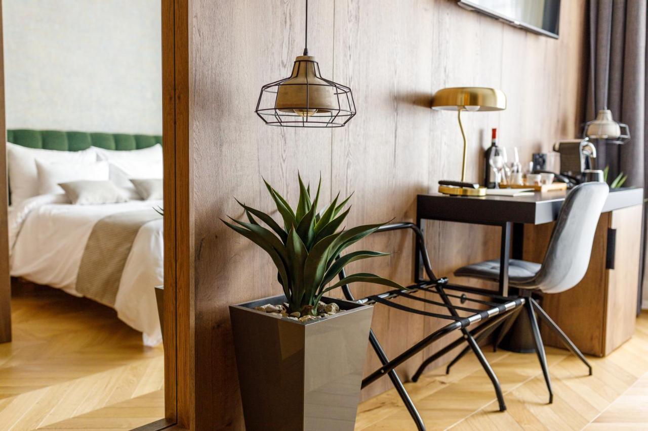 Schuster Boarding House Hotel Brasov Exterior photo