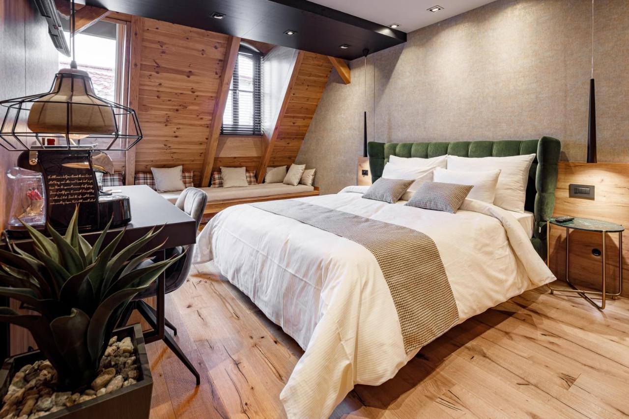 Schuster Boarding House Hotel Brasov Exterior photo